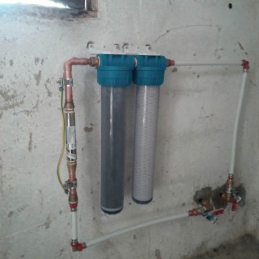 Mfar 2 etapas con filtros 20″ y descalcificador H25 Mfar 2 etapas con filtros 20″ y descalcificador H25